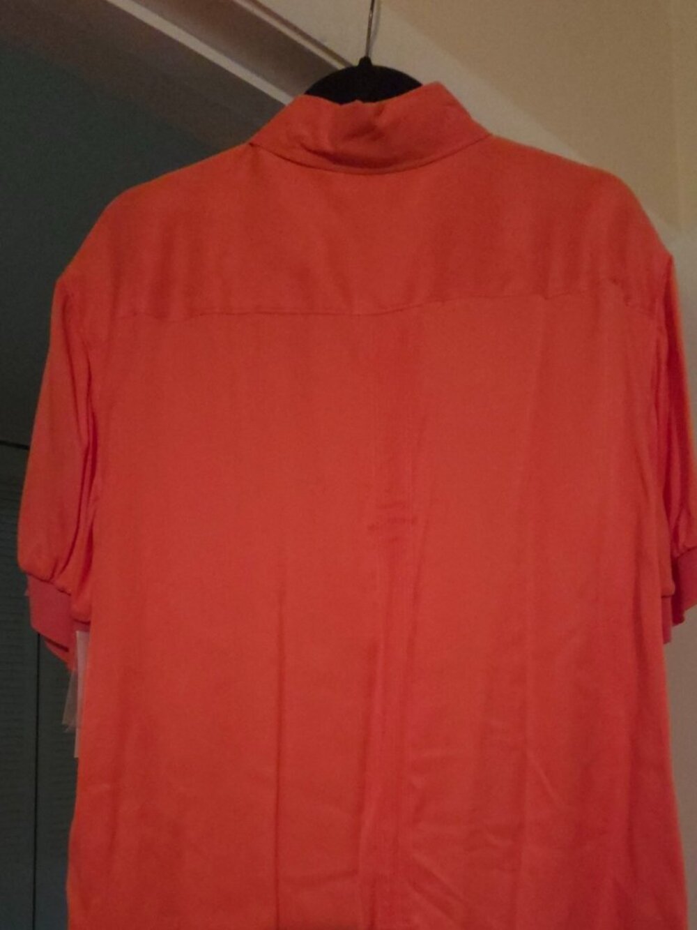 Equipment Femme Silk Button Down Short Sleeve Blouse - Picture 11 of 12